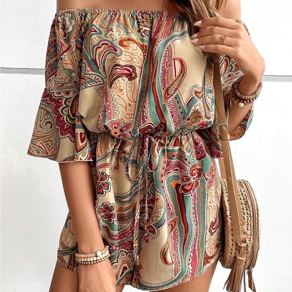 NWT Bohemian Paisley Off-Shoulder Romper - Picture 3 of 3